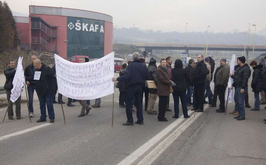 Nezadovoljni radnici "Željezare" odblokirali magistralni put M-17